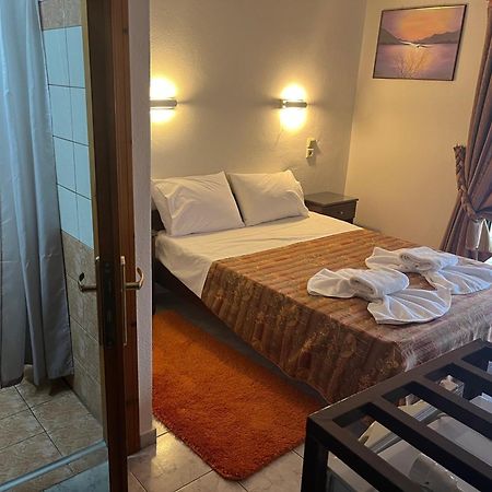 Apolis Hotel Mouzaki Exterior photo